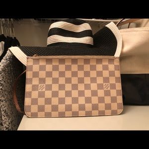 Authentic LV clutch (insert to Neverful MM)